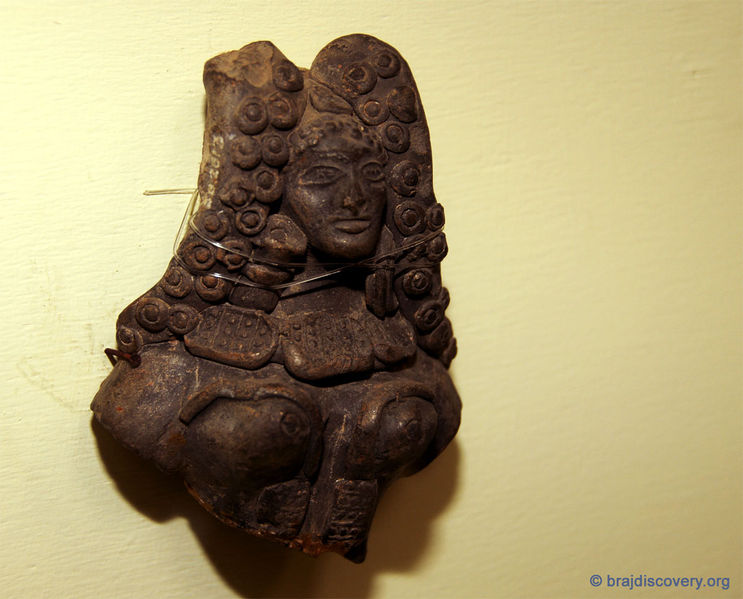 चित्र:Maurya-dynasty-terracottas-mathura-museum.jpg