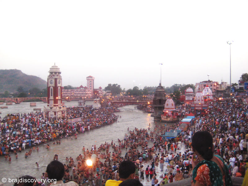 चित्र:Haridwar.jpg