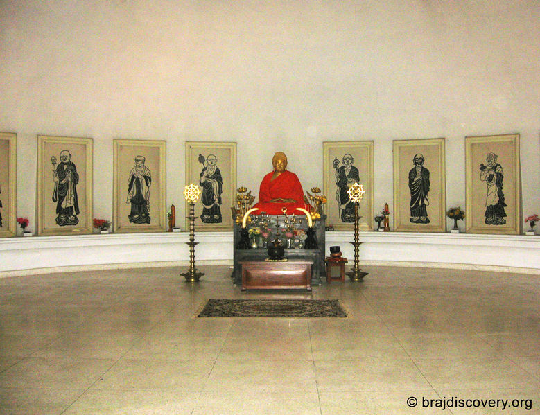 चित्र:Buddha-SriLanka-Temple-Kushinagar.jpg