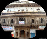 Bihariji-Temple-Mathura.jpg