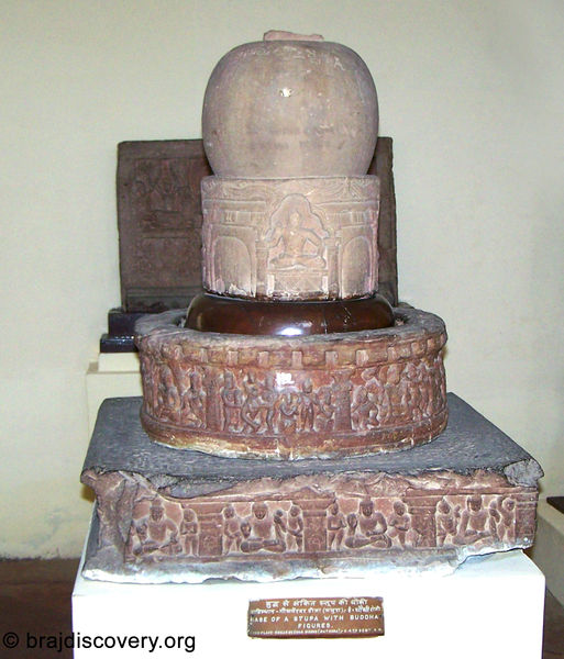 चित्र:Base-of-A-Stupa-With-Buddha-Figures-Mathura-Museum-40.jpg